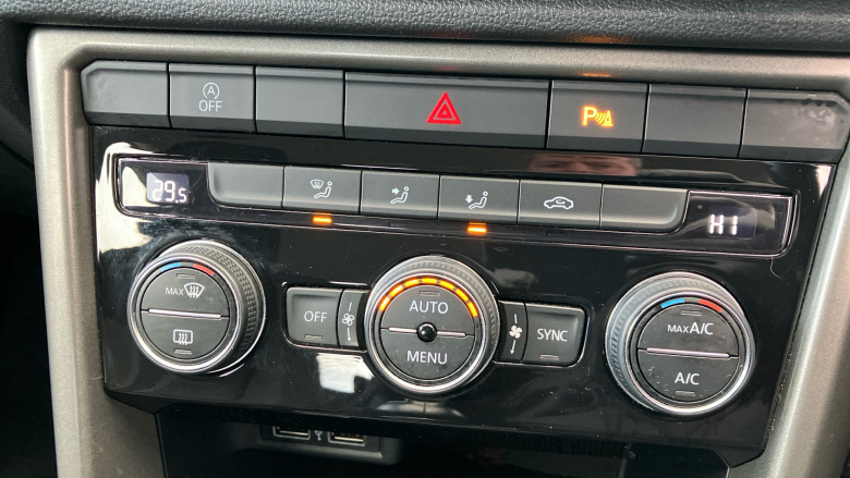 Volkswagen T-Roc 1.0 TSI SE 5dr Petrol Hatchback